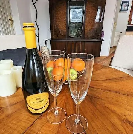 Wohnen In Der Galerie Lägenhet *